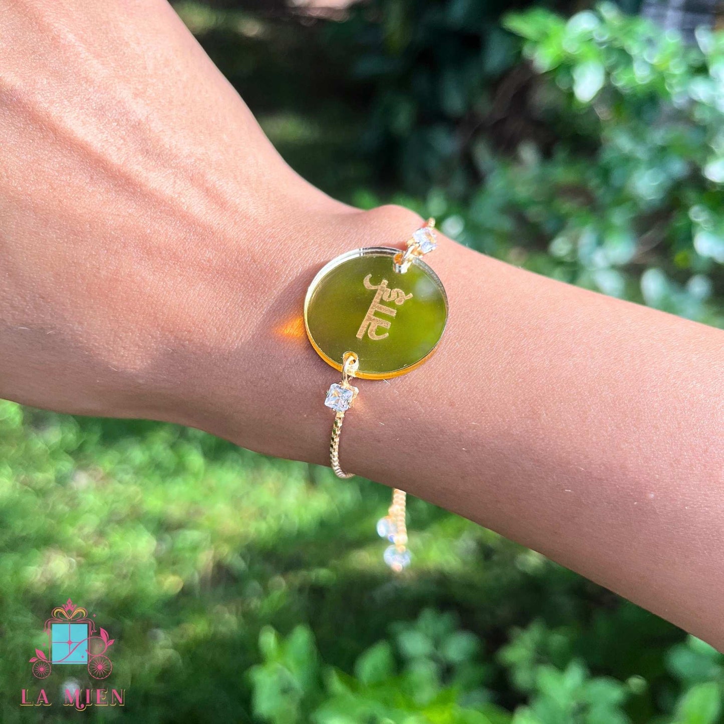ताई Rakhi with Adjustable Golden Chain