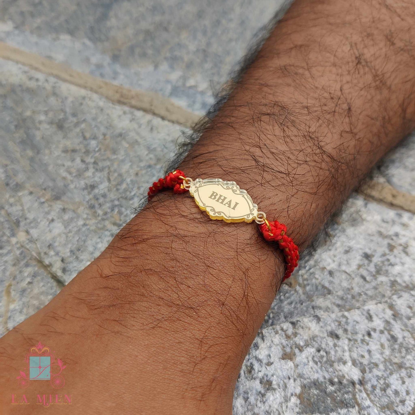 Bhai Bhabhi Rakhi Set - Red/White Thread & Golden Chain