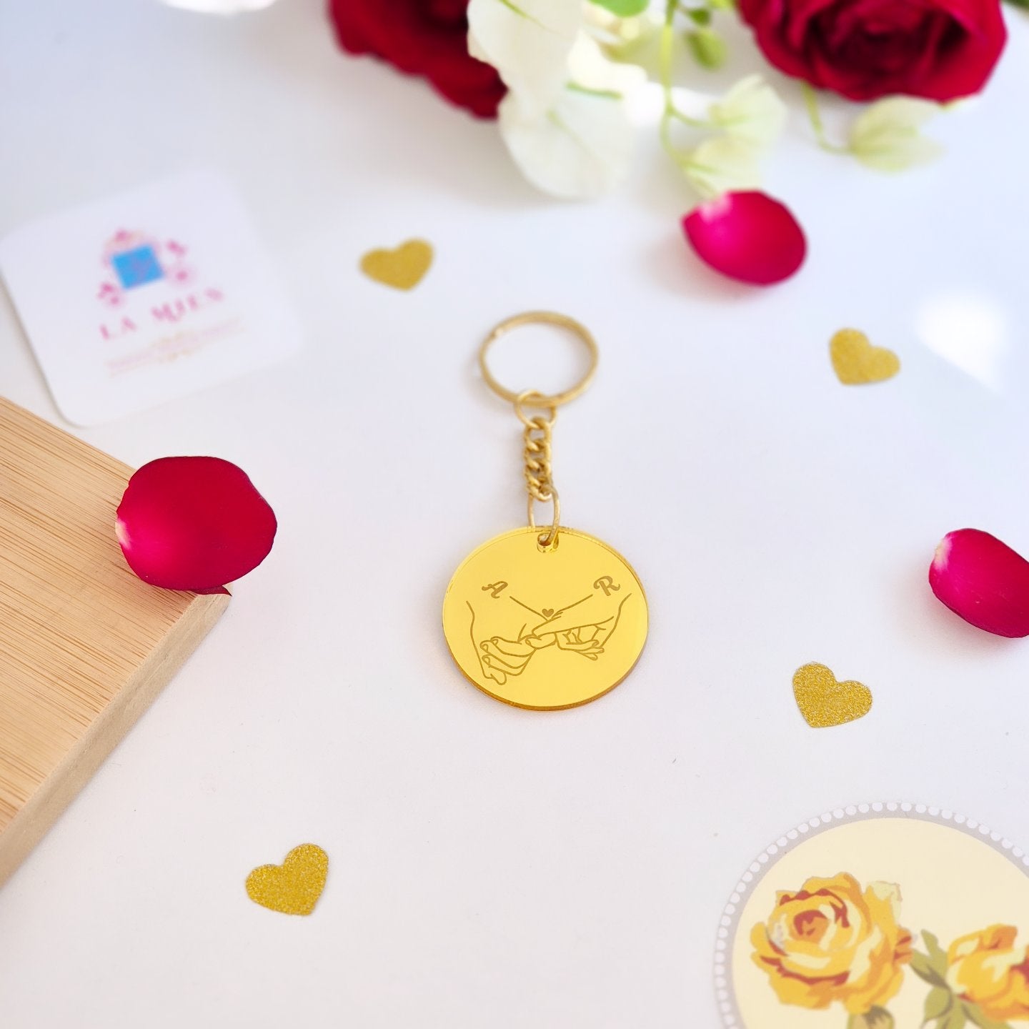 Personalized Couple Keychain with Initials – Hand in Hand Design