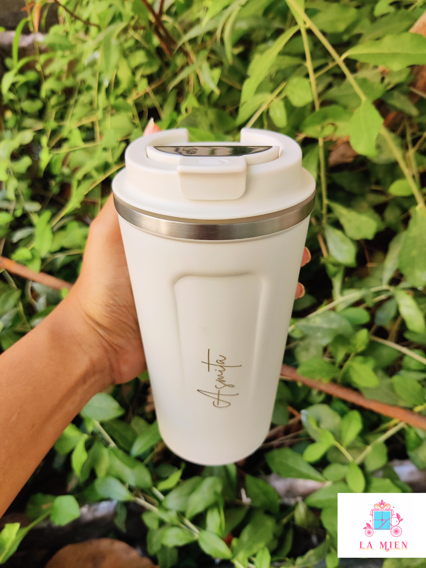 Portable hot and cold travel tumbler ideal for office, gym, commuting, and travel.